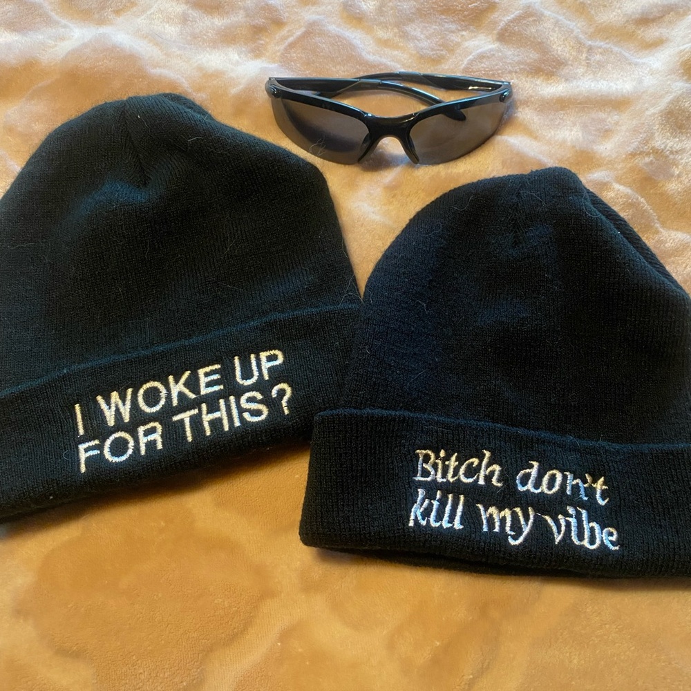 Set of 2 beanies